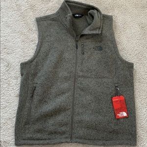 NWT Men’s North Face Vest XL